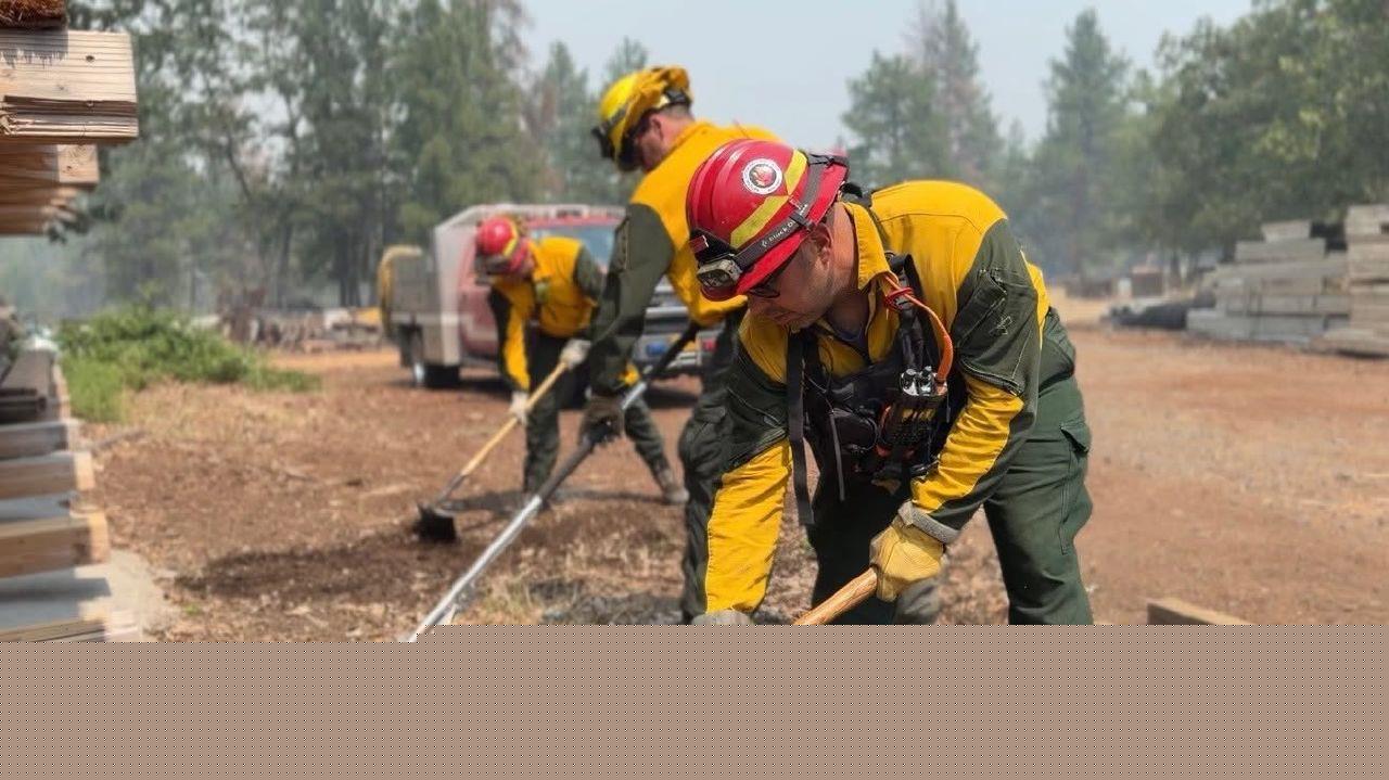 Fire officials: Shifting winds should push Grasshopper Fire away from Hwy 35