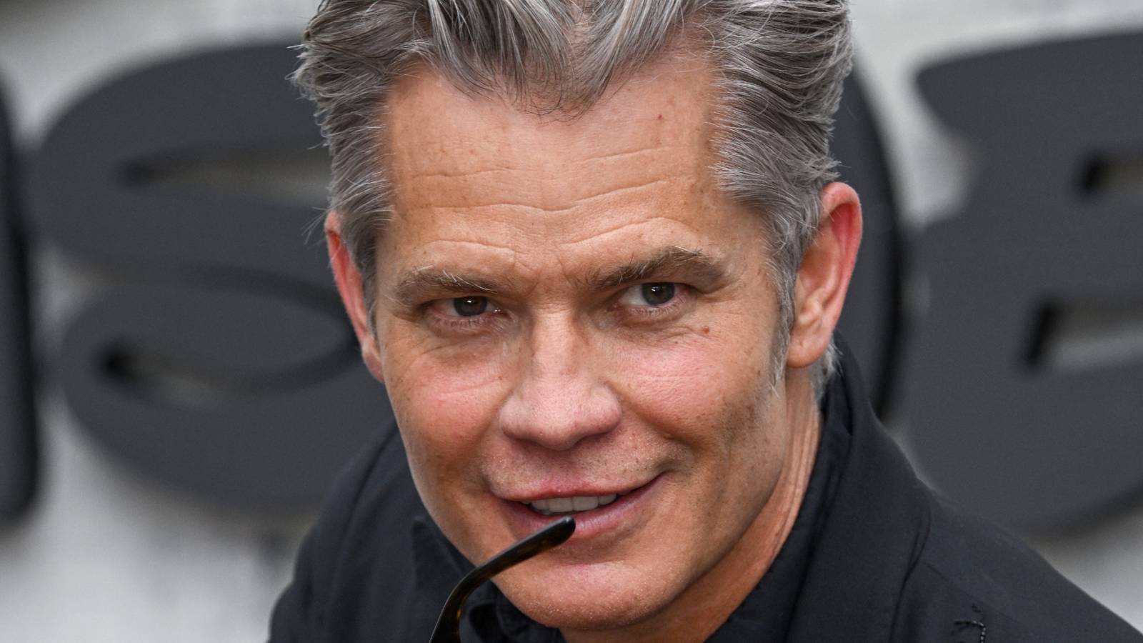 Timothy Olyphant’s 101-Minute Sci-Fi Horror Movie ls Killing It On Streaming Charts