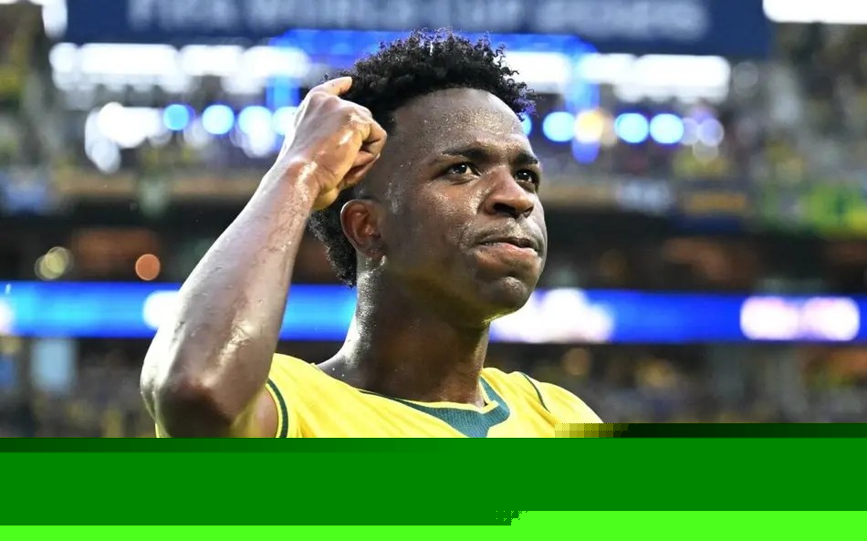 Vini Jr. negocia renovação com o Real Madrid e entra na mira do Arsenal, segundo jornal