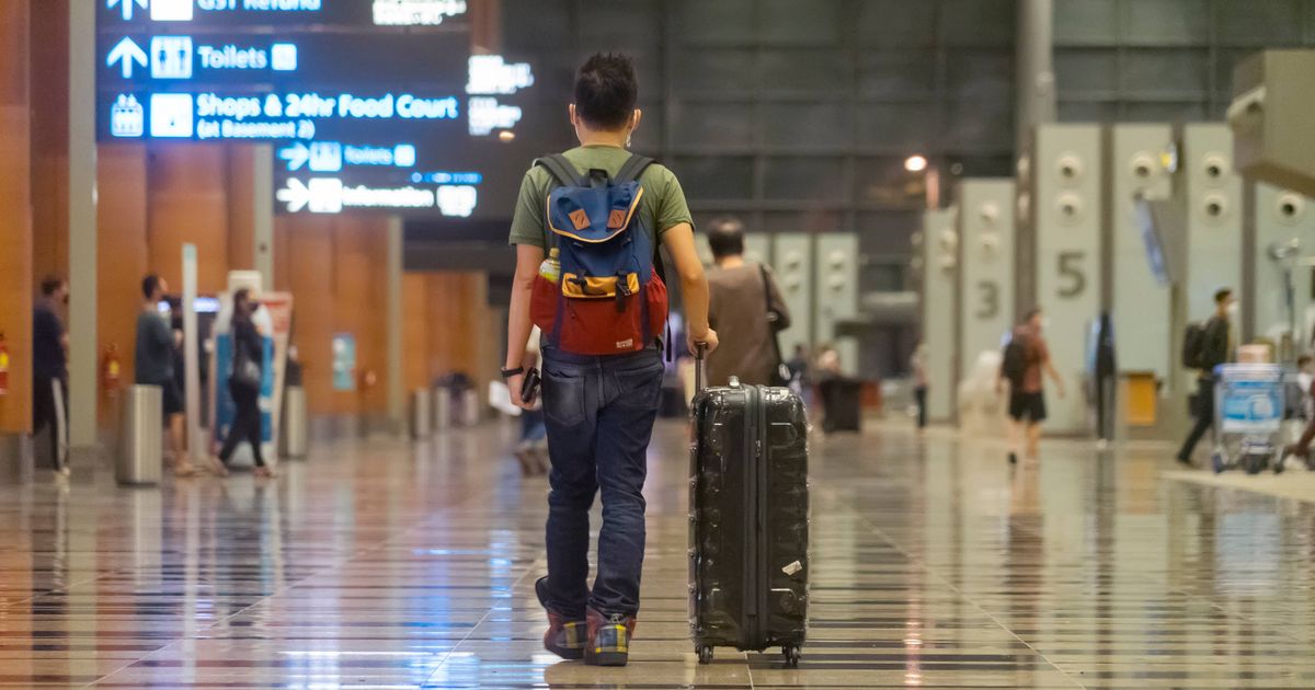 Aer Lingus worker urges all holidaymakers to do 3 things before getting to airport