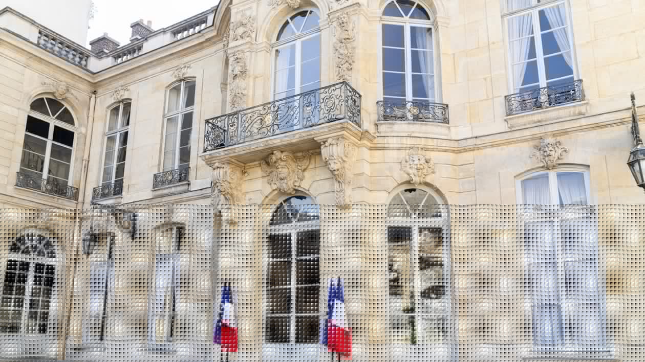 Tentatives de suicide et mort suspecte dans les services du Premier ministre : Matignon réagit