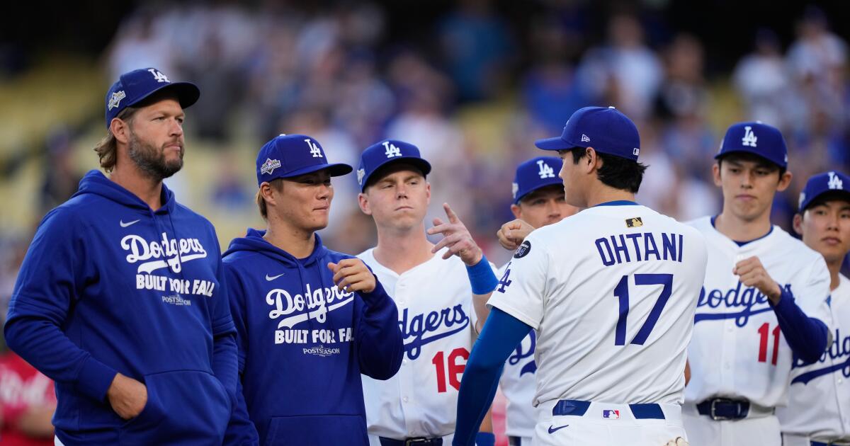 Clayton Kershaw added to Dodgers' NLDS roster as expected, Will Smith remains active