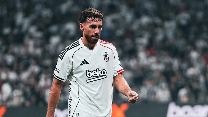 Kaptan Orkun Kökçü’nün acı günü! Beşiktaş resmi açıklamayla duyurdu!
