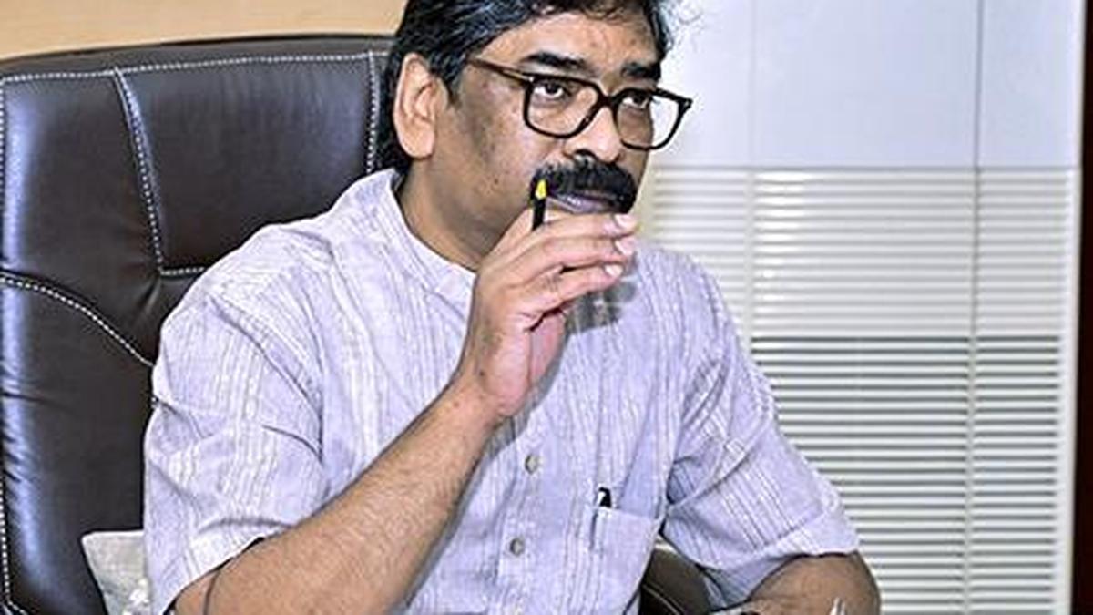 ‘Protesting youths shouldn’t seek political patronage’: Jharkhand CM Hemant Soren
