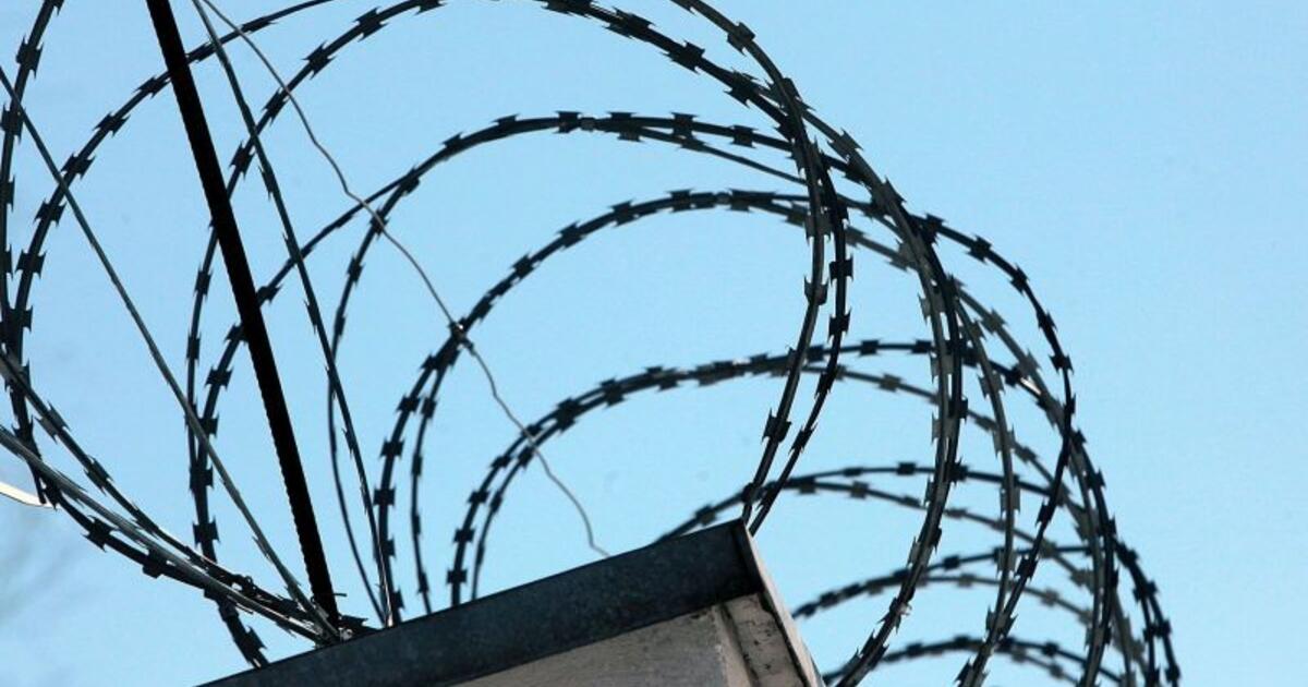 Turėjo priežastį bėgti: pareigūnų sulaikytas vyras išvežtas tiesiai į kalėjimą