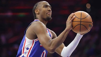 Tyrese Maxey rescues 76ers with bonkers game-winner vs. Kings