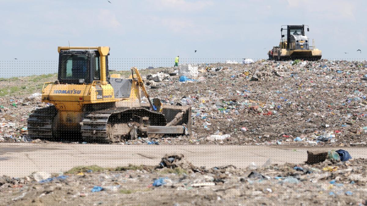 Depozit neconform de deșeuri din Săveni, Botoșani, închis și ecologizat. Proiectul intră în etapa de evaluare a impactului asupra mediului
