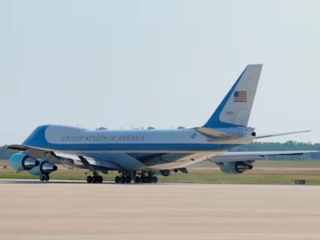 Trump says Secret Service ordered switch to different plane during Turkiye trip