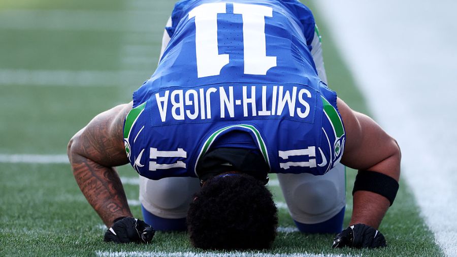Holy coincidence? New Pope fuels Seahawks Super Bowl buzz