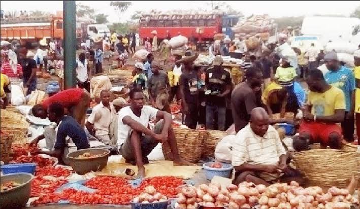 Amidst decline in prices of foodstuff, conflicting trends suggest economy still unstable