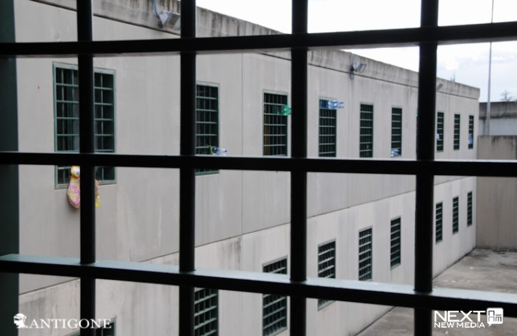 Carceri. Antigone: “Condizioni al limite della sopravvivenza tra caldo estremo e sovraffollamento record”