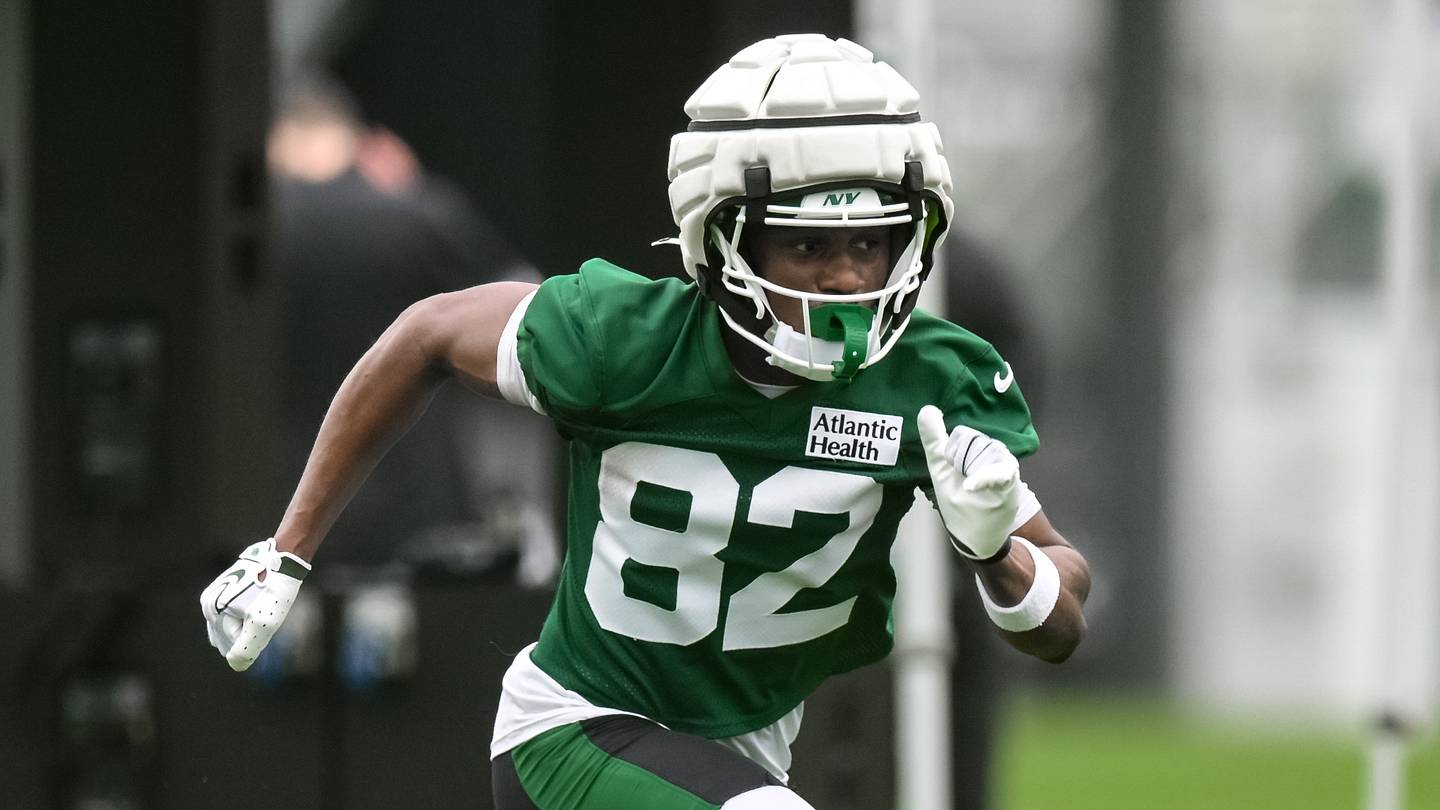 Written off second-year Jet making 1 last push in training camp