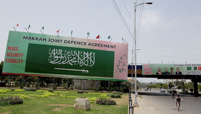 Makkah defence pact open to other countries, says Ishaq Dar