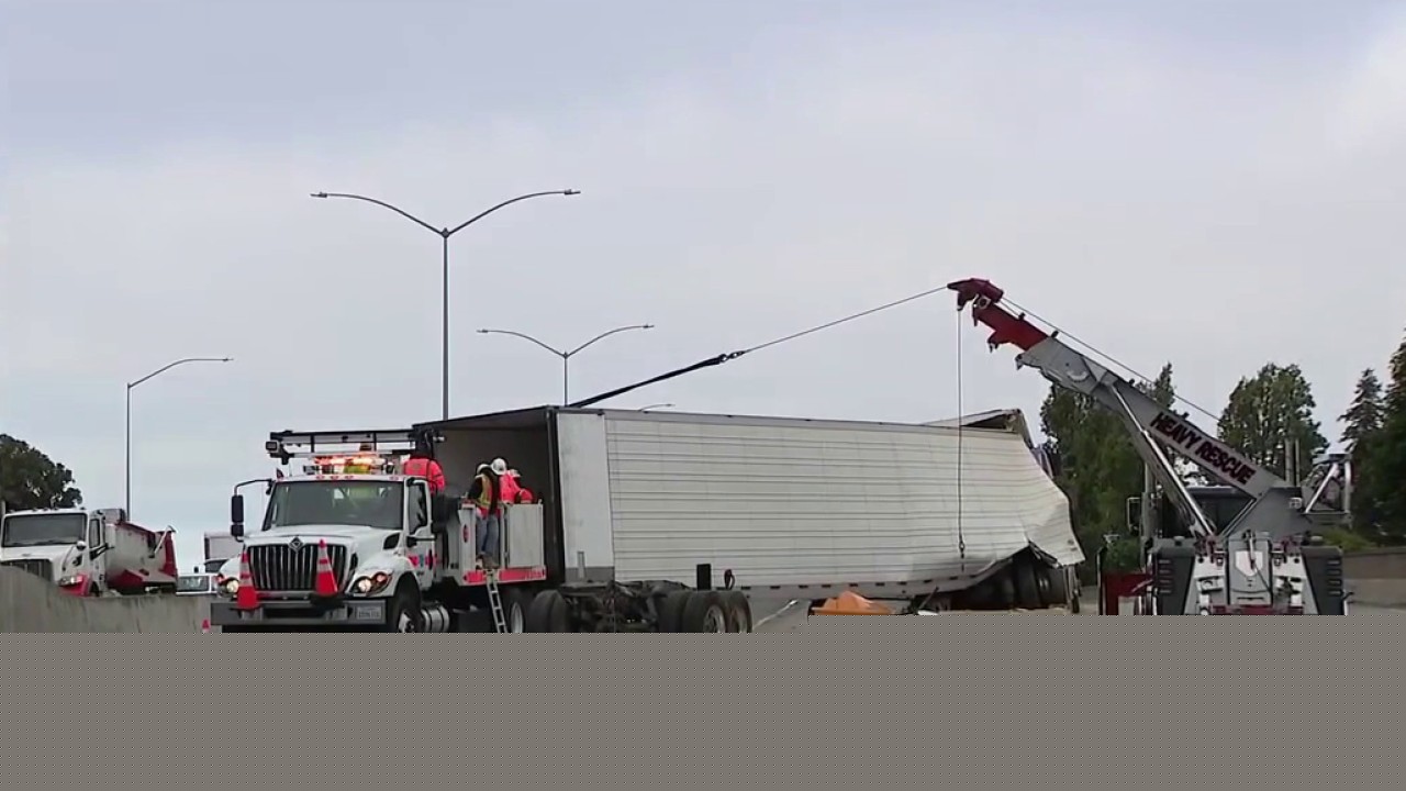Jackknifed big rig blocks lanes of I-238 near I-880 in San Leandro