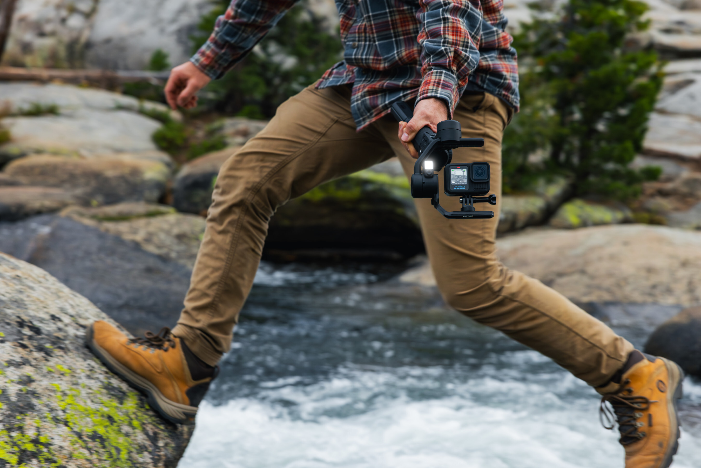 GoPro’s Fluid AI Pro smartphone and action camera gimbal now available to pre-order in US