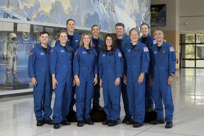 NASA Introduces 10 New Astronauts