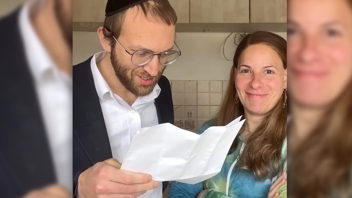 Haredi Content Creator Reveals Twin Pregnancy to Husband at 18 Weeks