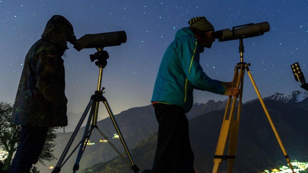 Scie luminose e stelle candenti, la magia dello stargazing