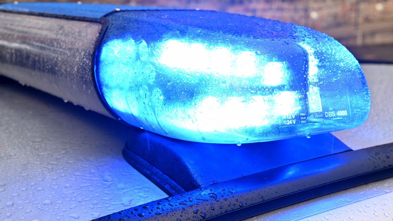 Detroit police investigate morning shooting leaving man in the hospital