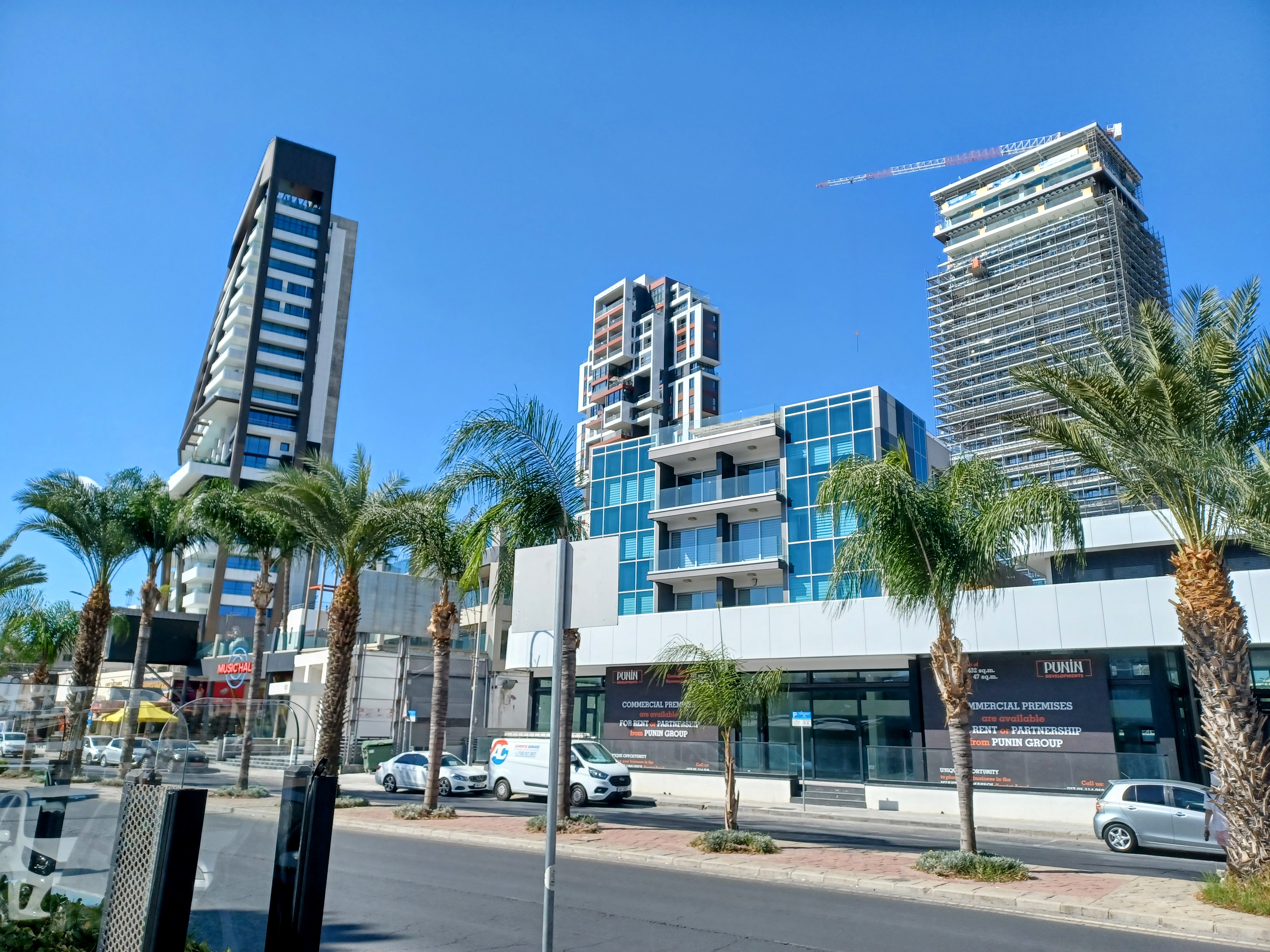 Cyprus Business News: wages, Eurobank, tourism,   personal data access, Demetra
