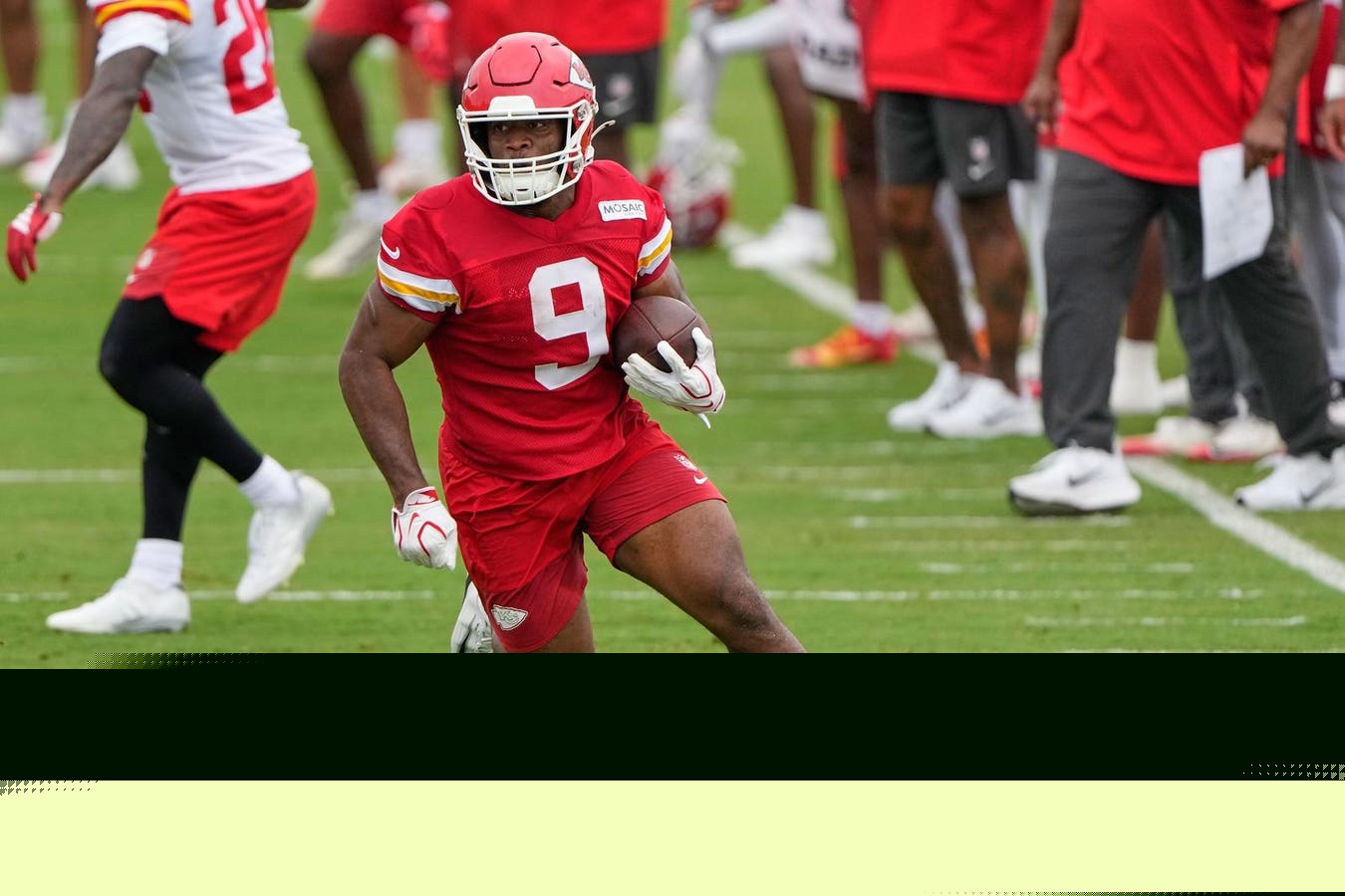 Kenneth Walker Contract Looks Like Better Value For Chiefs After Latest RB Deals