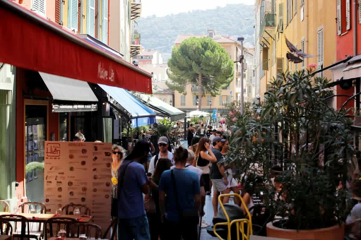 Est-il possible de passer une journée de vacances à Nice en dépensant moins de 20 euros ? On a fait le test
