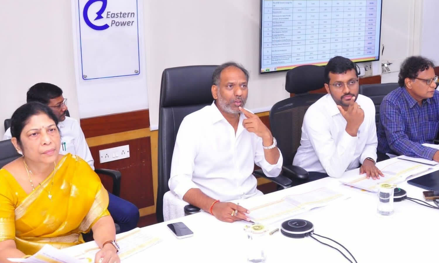 Minister calls for foolproof power plan for Godavari Pushkaralu-2027