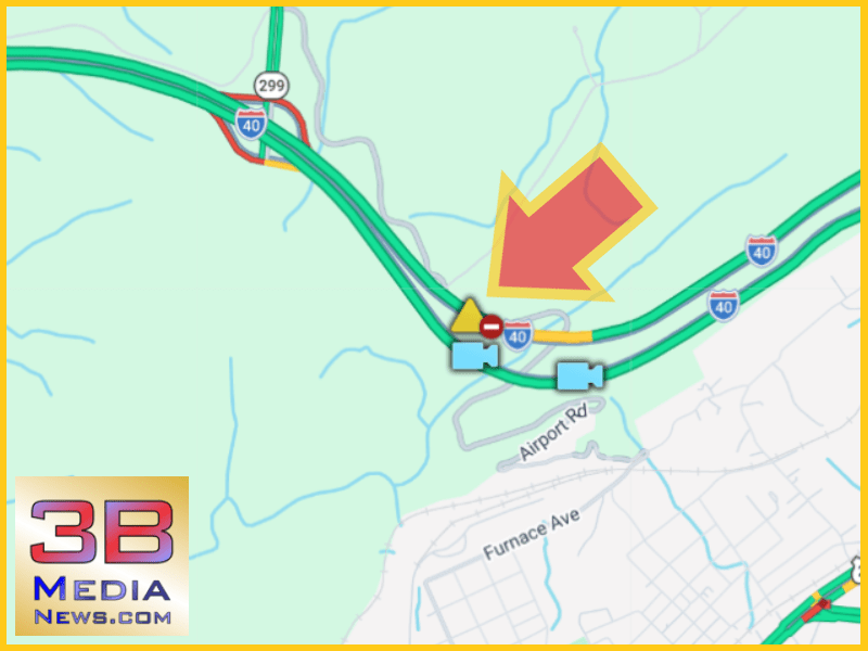 DISABLED VEHICLE ON I-40 IN ROANE COUNTY; RIGHT LANE AND SHOULDER BLOCKED