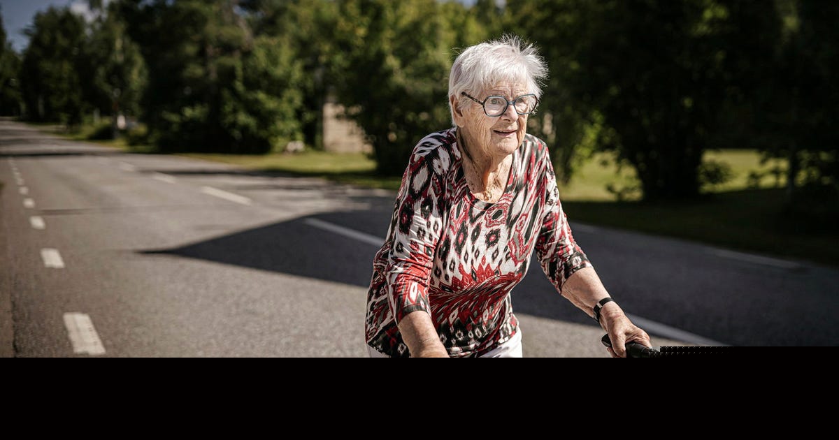Ann-Mari reste 80 mil för sin knäoperation