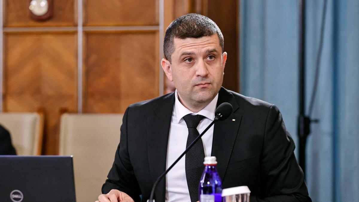 Ambulanță atacată la Cluj. Apelul lui Radu Miruţă, către Sorin Grindeanu: ”Trebuie adoptată!”