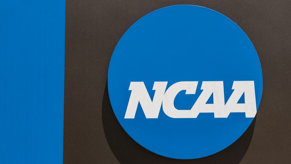 NCAA suspends Tennessee linebacker Arion Carter for 2 games over $427 flight