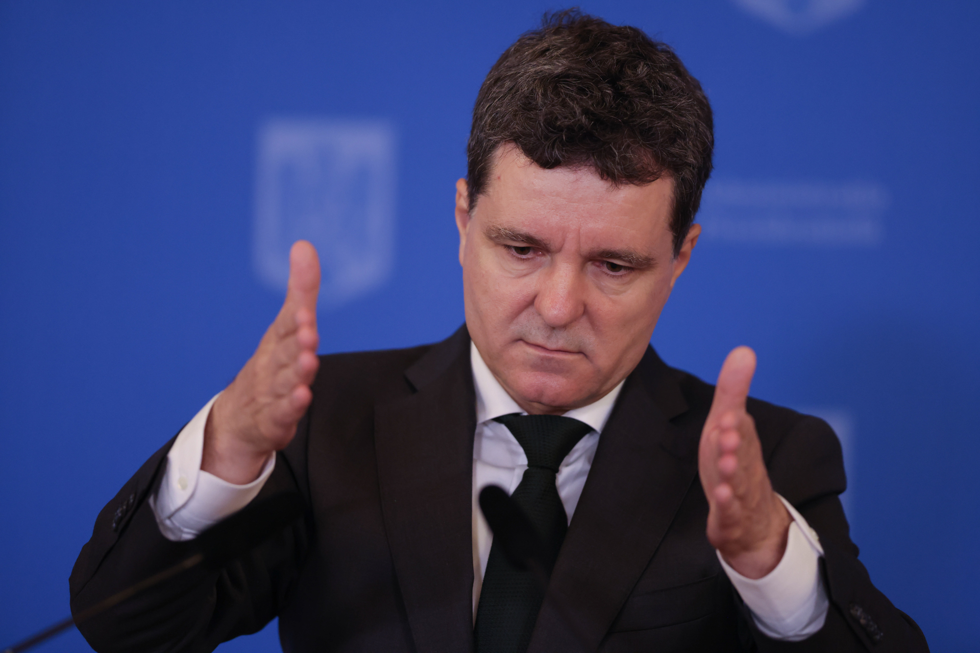 Nicușor Dan reîntoarce în Parlament o lege care prevedea o scutire temporară de la plata impozitului pe venit pentru câștigurile obținute din criptomonede