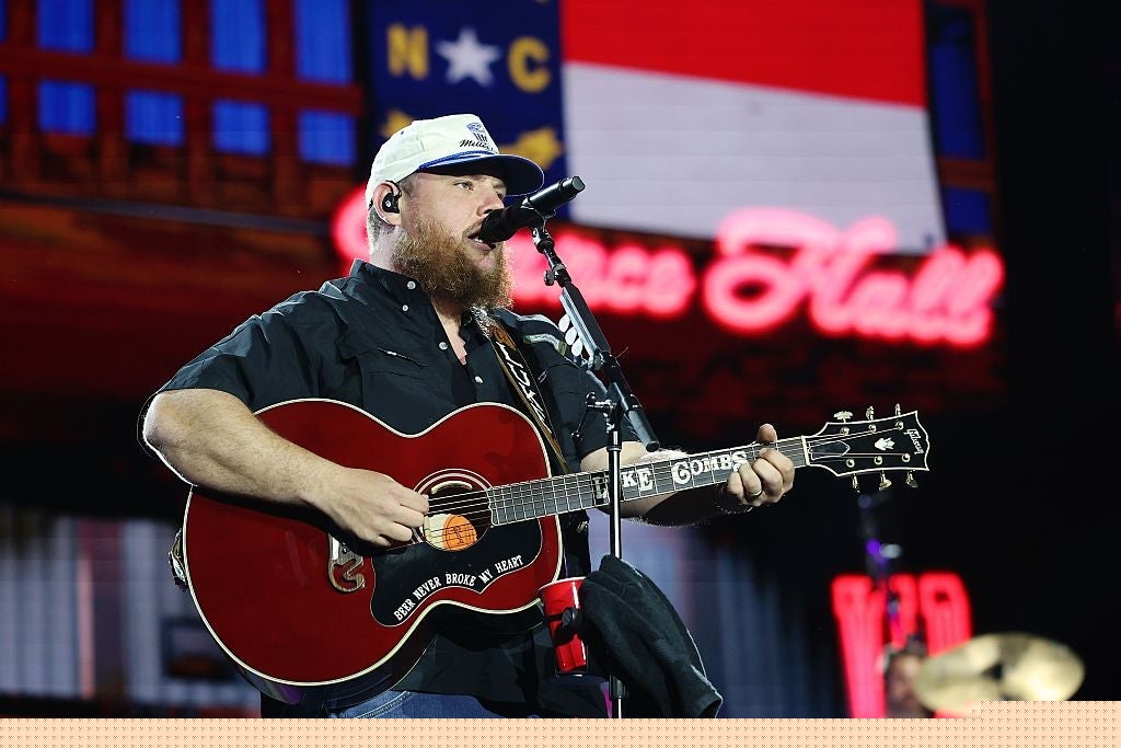 Luke Combs Wraps Up Recording of TikTok Viral Hit ‘My Kinda Saturday Night’