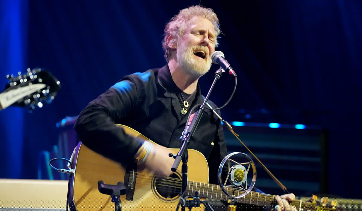 Glen Hansard's last post hours before his untimely death