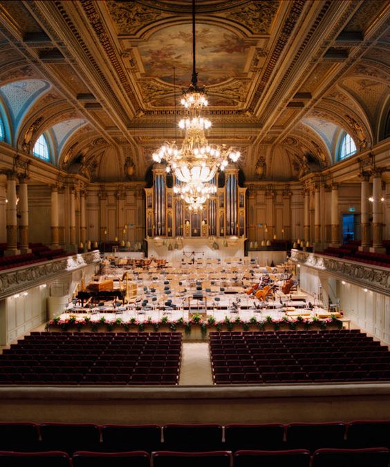 Swiss head rolls as concerthall quotes one million loss