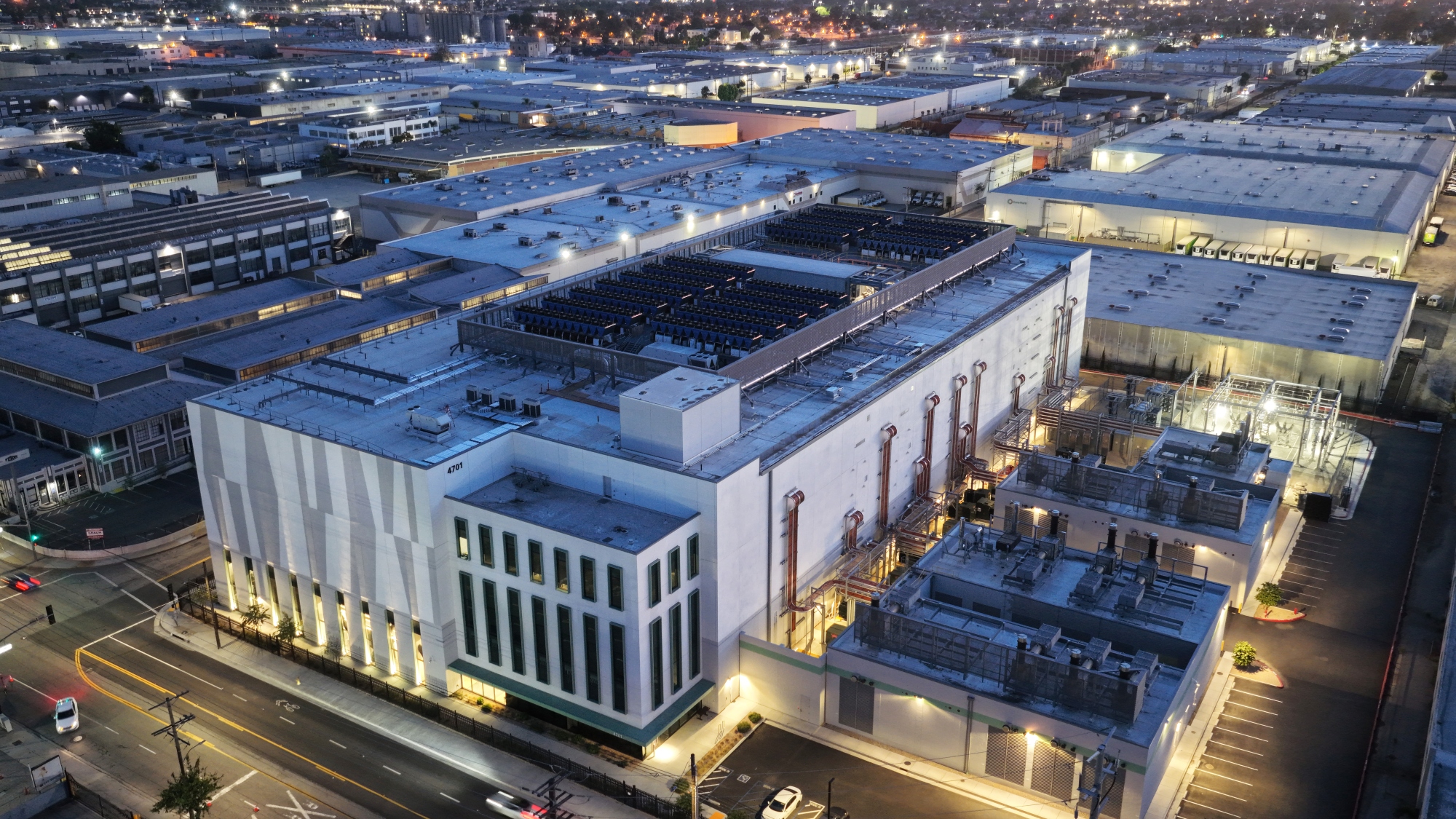 Data centers are a political issue crossing party lines, driving voters to candidates