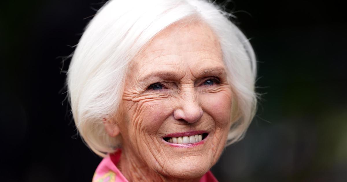 Mary Berry has 'enormous pleasure' in rare public appearance