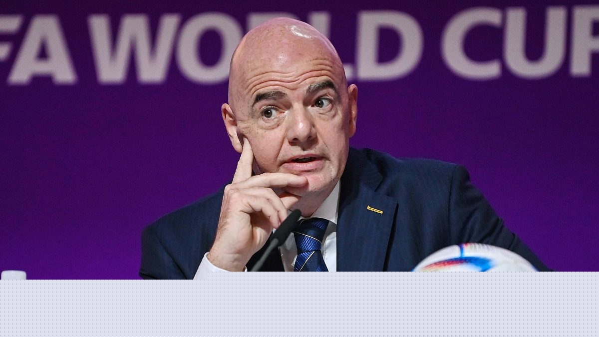 Infantino sotto pressione: cresce il fronte dell’opposizione in FIFA