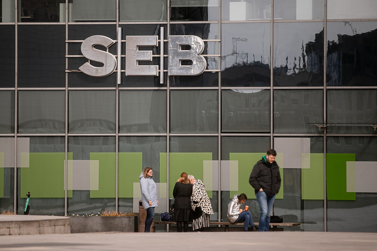 SEB pelnas Lietuvoje pernai sumenko 8 proc. iki 297,4 mln. eurų