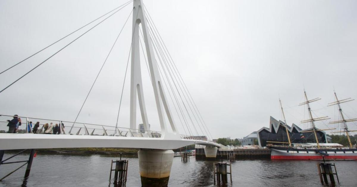 Glasgow bridge to close for several hours today amid historic vessel passing