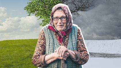What does the expression ‘Babushka nadvoe skazala’ (‘Grandma said in two’) mean?