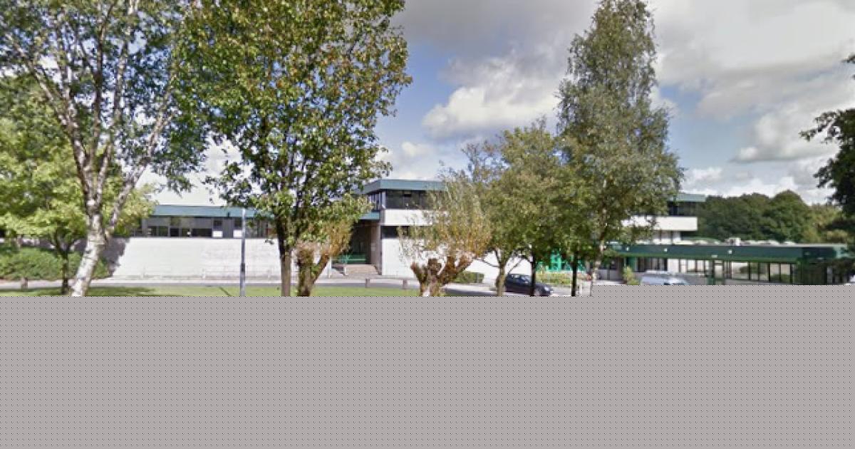 Teacher came to work 'under influence of alcohol' twice can stay in profession