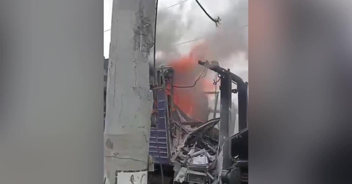 Ucraina, "attacco russo" con droni su stazione ferroviaria di Shotska, 1 morto e 30 feriti, Zelensky attacca Mosca: "È terrorismo" - VIDEO