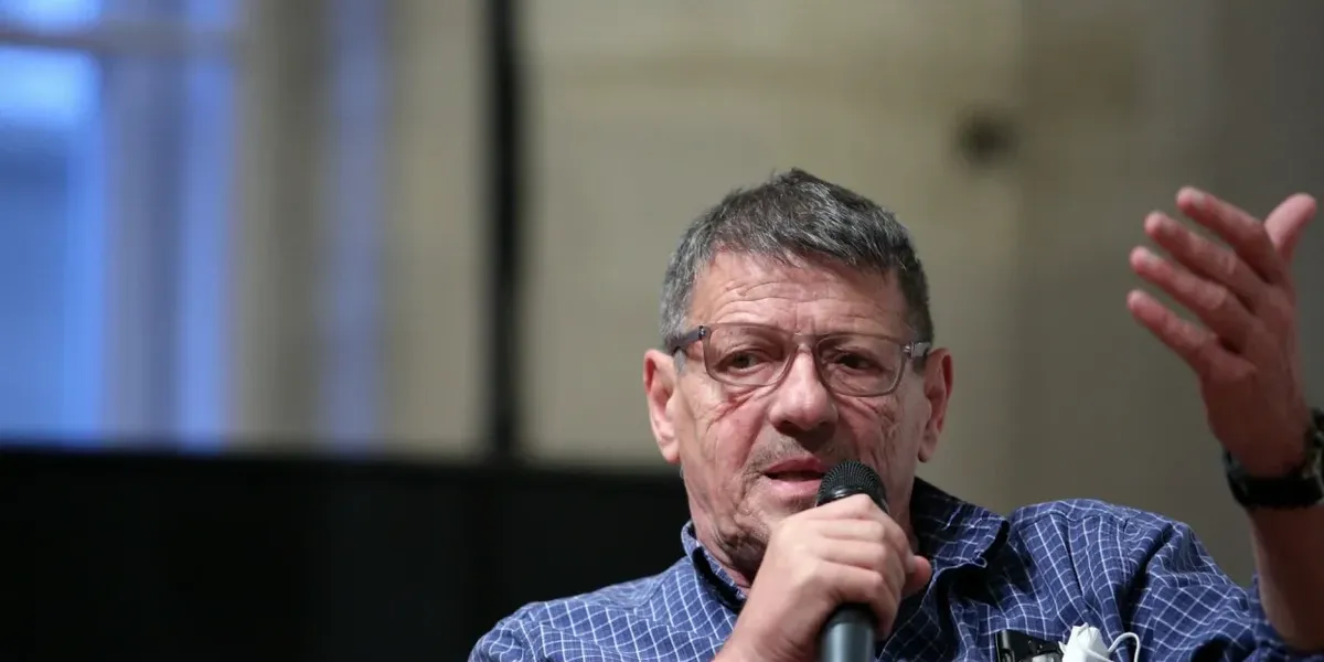 Shkrimtari serb Svetisllav Basara: “Serbia i fsheh krimet qe një shekull e gjysmë, por era e keqe ka dalë në sipërfaqe”
