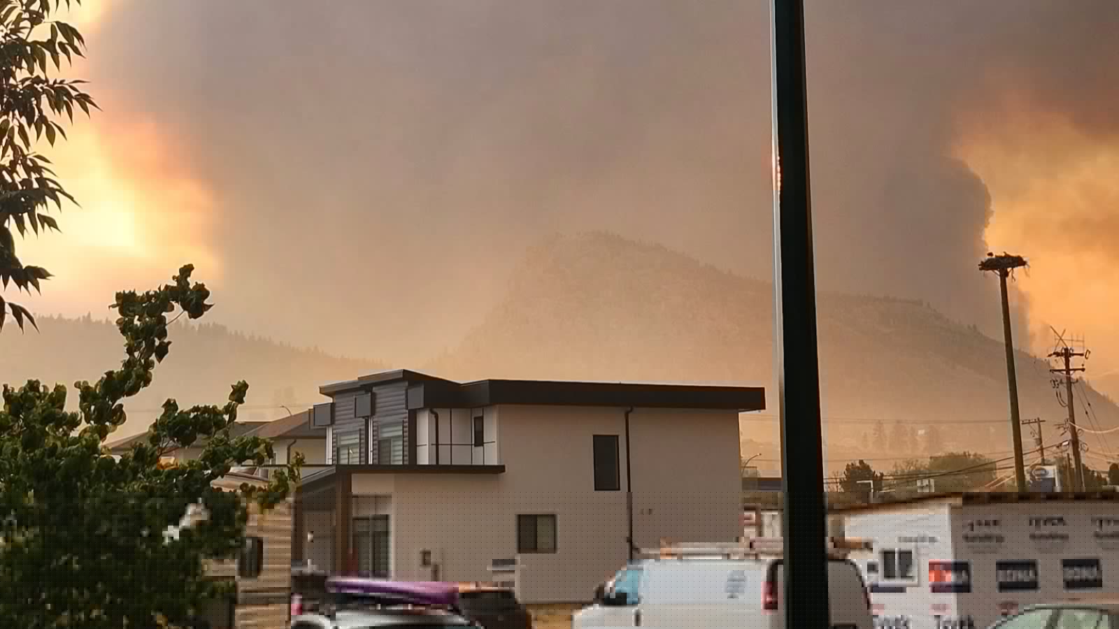 South Okanagan wildfire explodes to 5,000 hectares; evacuation order issued