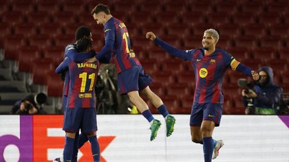 FC Barcelona remonta al Copenhague y evita la repesca en la Champions League