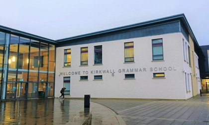 Mobile phone ban recommended in almost all Orkney school classrooms