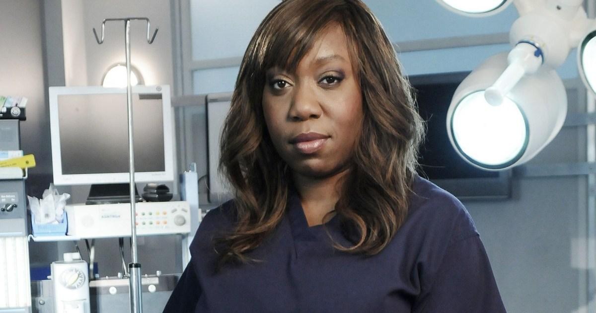 TV soap icon ‘loses part of herself’ as she announces death of father