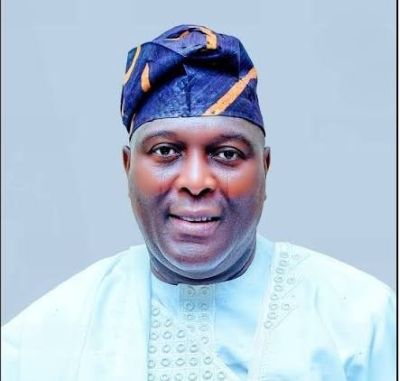 Police arrest Osun SSG, five others following raid on his house
