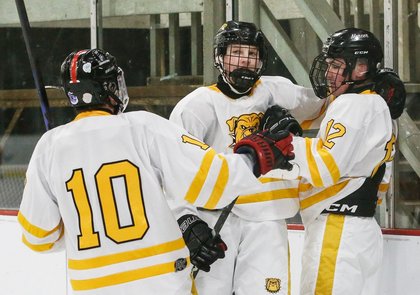 Jack Riewe’s four goals lead Hopewell Valley over Princeton - Ice hockey recap